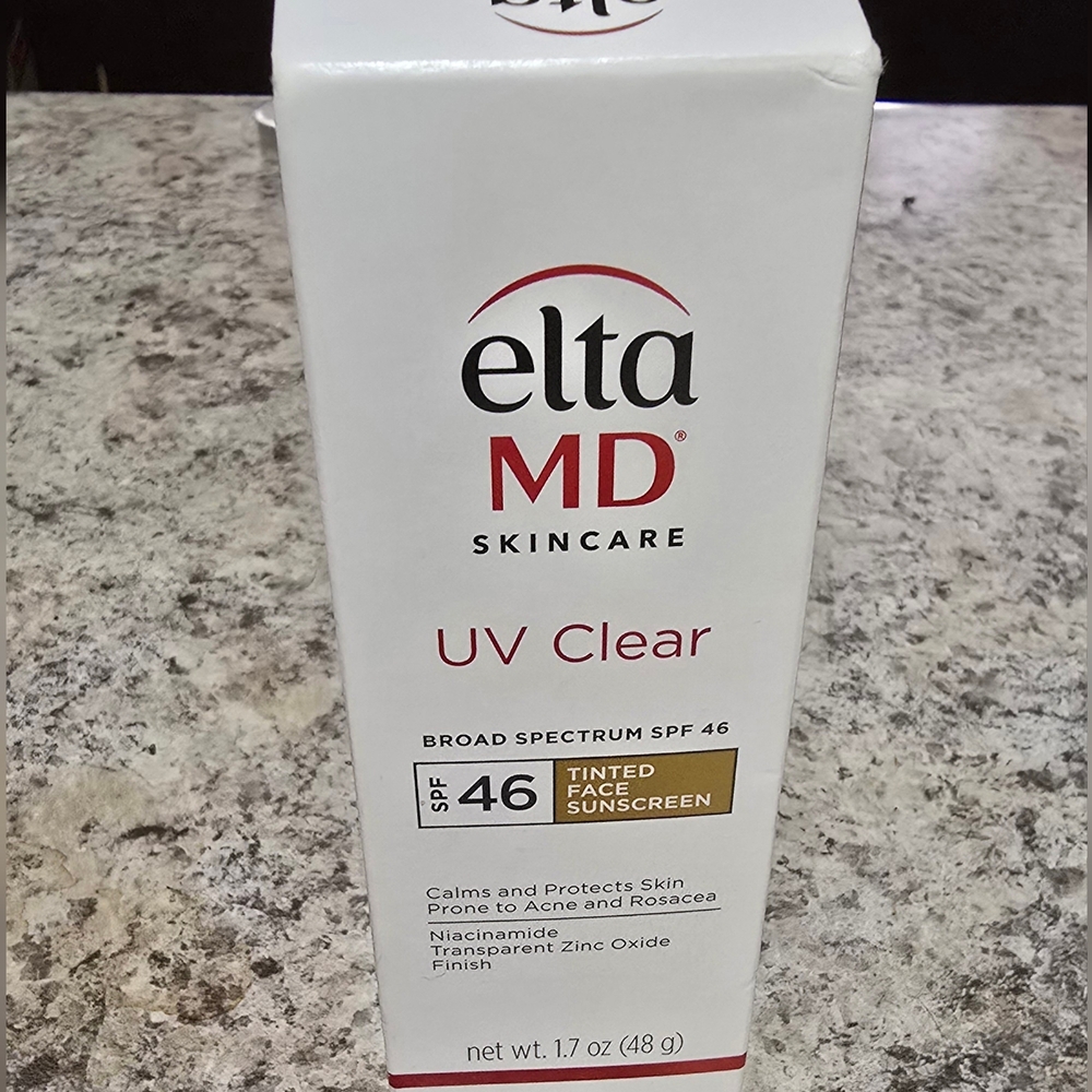 EltaMD UV Clear Face Sunscreen SPF46 1.7 OZ48g NEW Exp 5/2026 - NWT